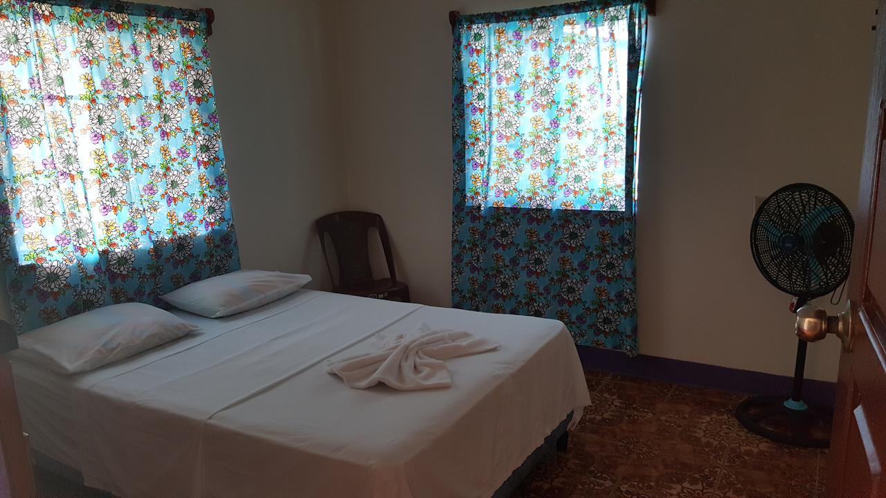 فندق Sea View جزيرة ليتل كورن المظهر الخارجي الصورة